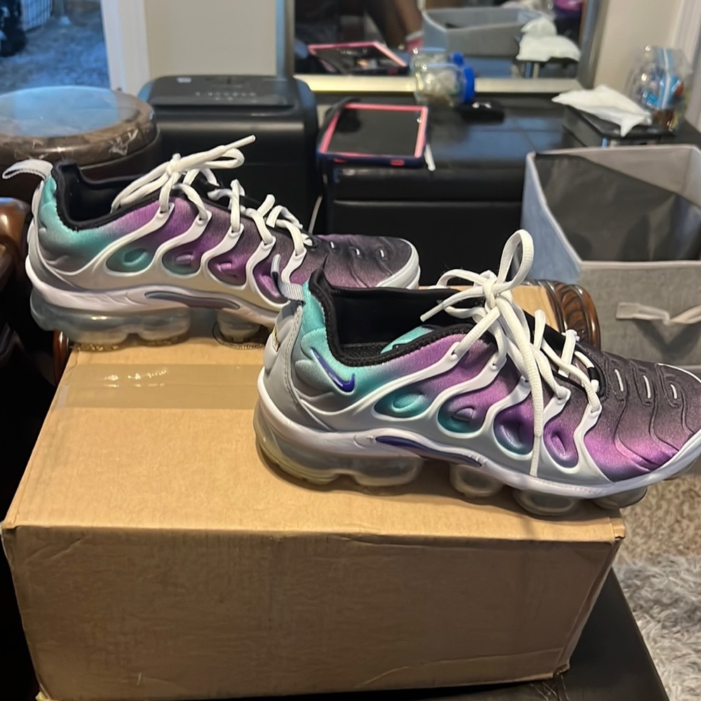Air vapor max plus